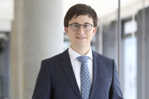 Prof. Dr. Benedikt Morschheuser